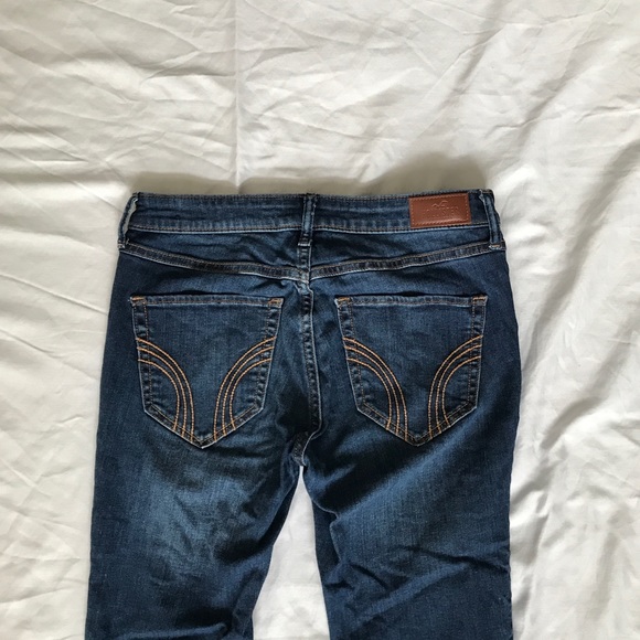 Hollister Mid-Rise Super Skinny Navy Ripped Jeans - Picture 4 of 8